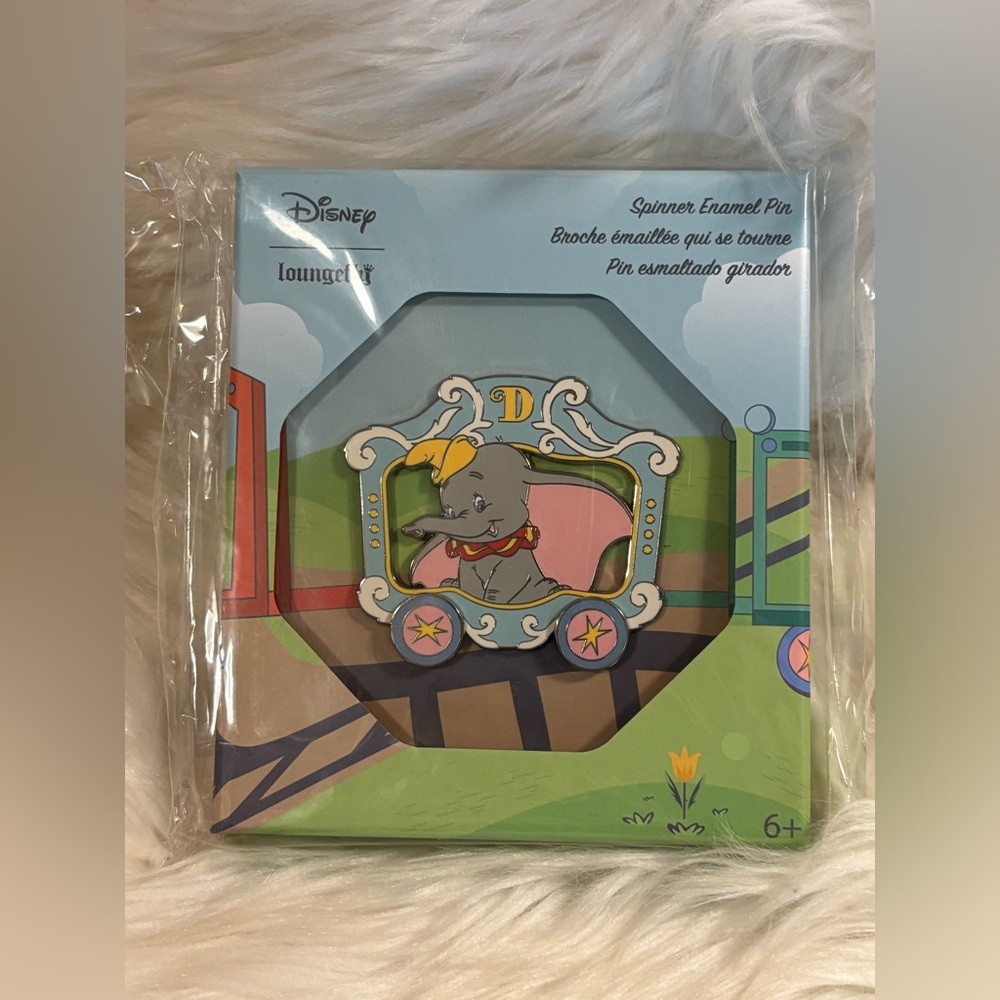 Loungefly Disney Dumbo Flying Elephant Circus Train Car Spinner LE Pin NEW